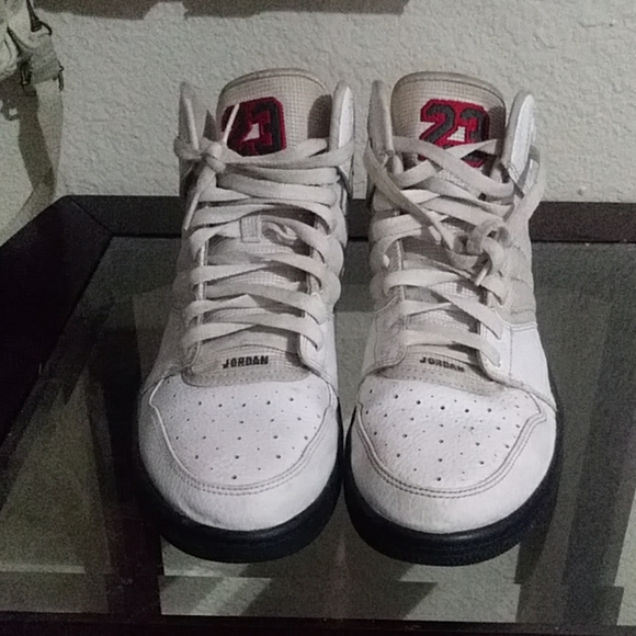 23 Jordans - Picture 2 of 4